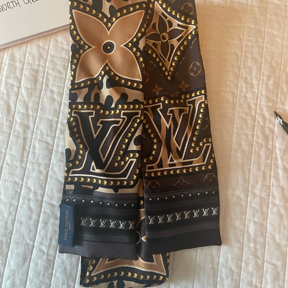 Louis Vuitton Bag Scarf - Picture 3 of 6
